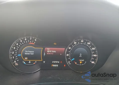 2016 Ford Explorer Platinum z USA, uszkodzony, nr VIN 1FM5K8HT8GGC59149